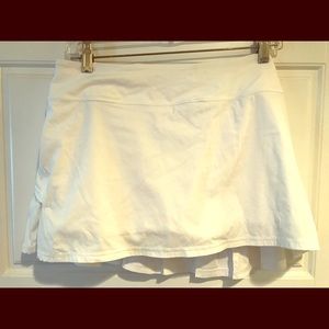 Lululemon running / tennis skirt